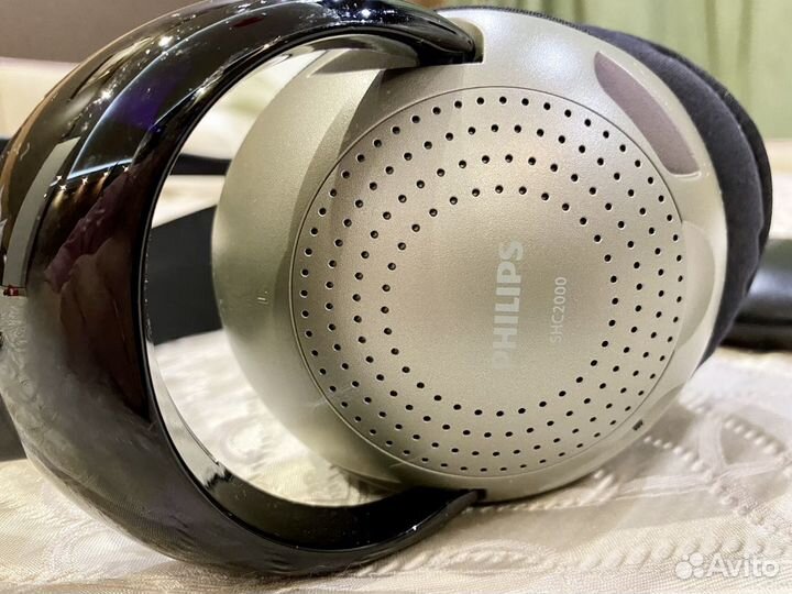 Беспроводные наушники Philips shc2000