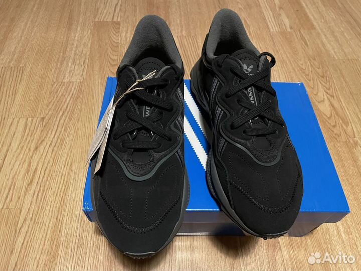 Кроссовки adidas originals ozweego