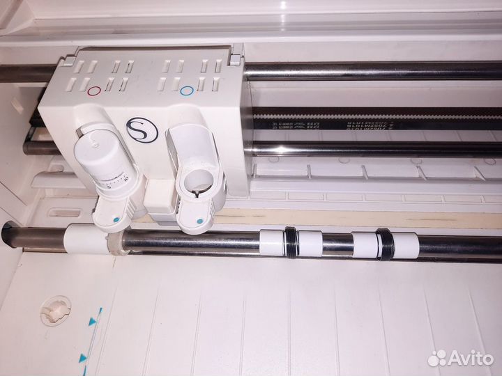 Режущий плоттер silhouette cameo 3