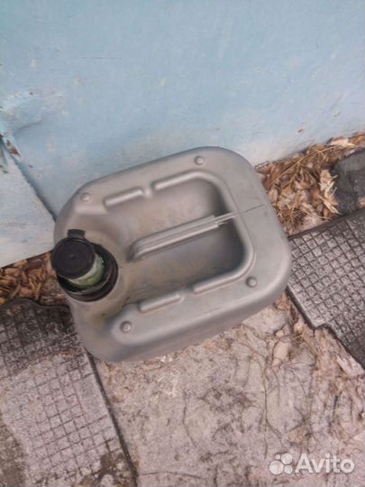 Канистра пластиковая 20л