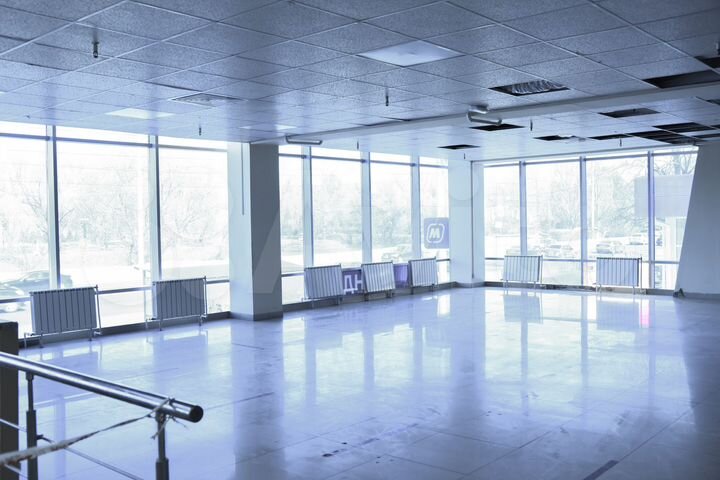 Торговая площадь рядом с 