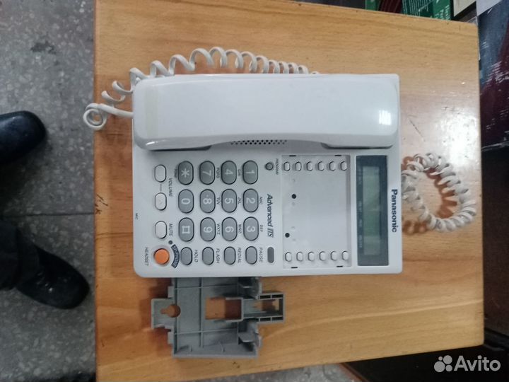 Телефон Panasonic KX-ts2365ruw