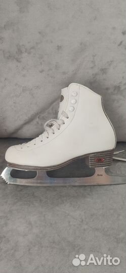 Фигурные коньки riedell