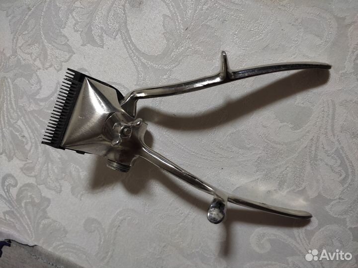 Машинка для стрижки волос