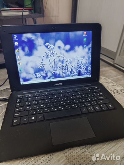Ноутбук Digma EVE 10
