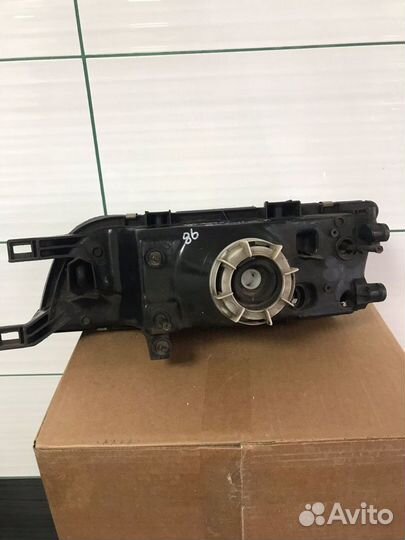 Nissan Almera N15 фара правая