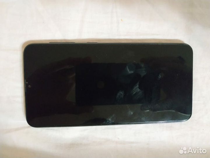 Samsung Galaxy A10, 2/32 ГБ