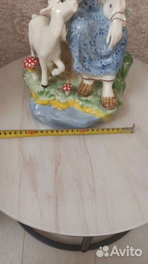 Статуэтка Алёнушка с козленком. Славянск