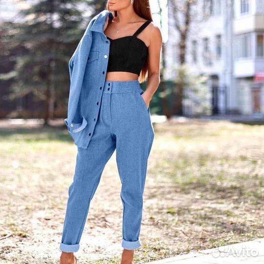 Костюм женский