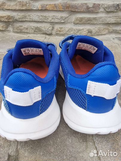 Кроссовки adidas