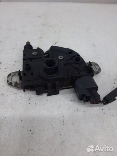 Замок капота Ford Focus хэтчбэк 5 дв. 1.6 hxdb