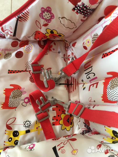 Стул для кормления, в отличном состоянии