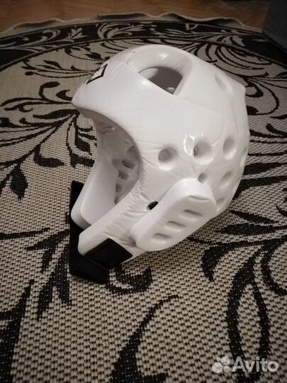 Электронные футы, экипировка для тхэквондо