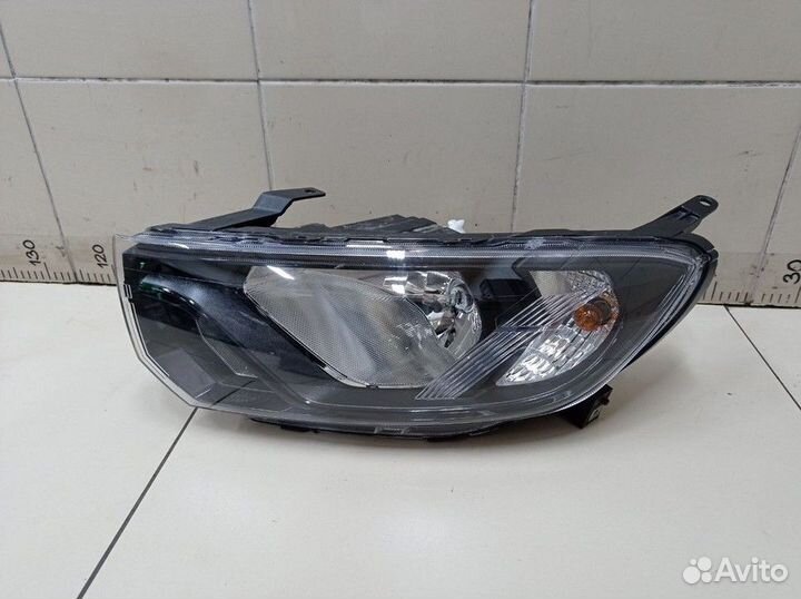 Фара передняя левая LADA Granta