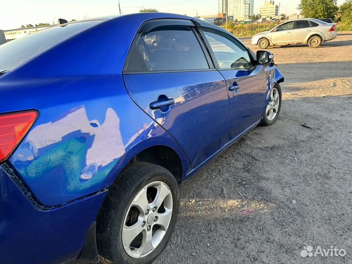 Kia Cerato 1.6 AT, 2010, битый, 200 000 км