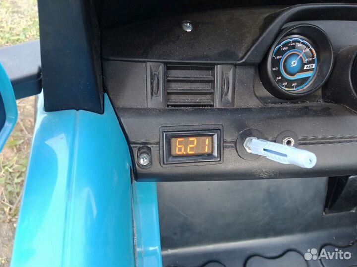 Детский электромобиль