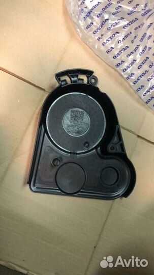 Крышка ремня приводного Volvo (Volvo)