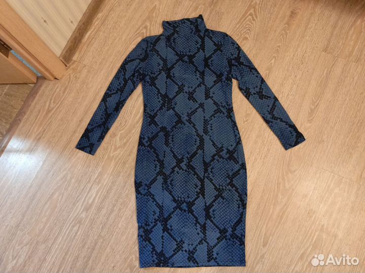 Платье женское