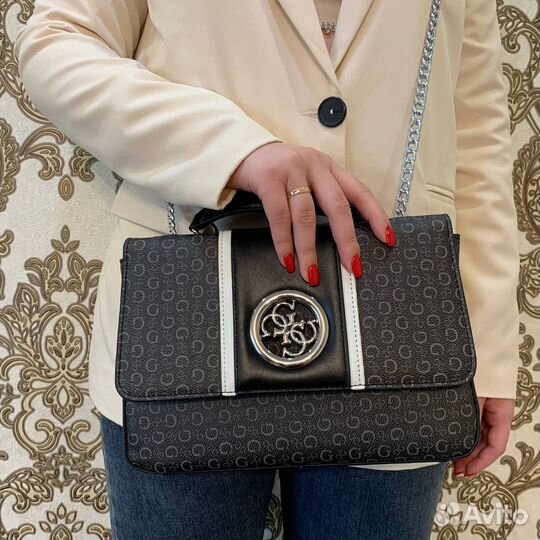 Сумка Guess