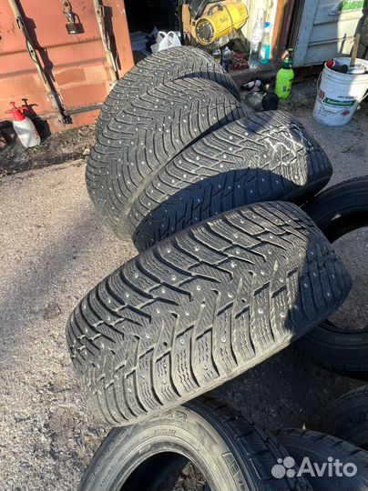 Nokian Tyres Hakkapeliitta 8 245/50 R18 100T