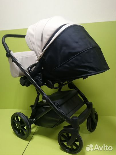 Коляска Riko Basic Montana