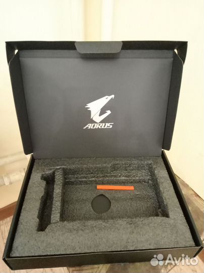 Коробка для видеокарты Gigabyte AMD Radeon RX 580