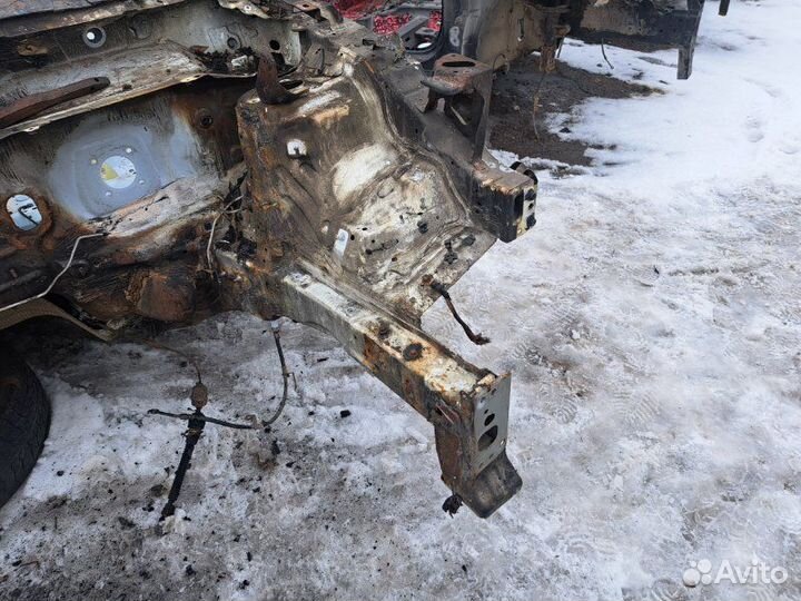 Лонжерон передний левый Geely Atlas 2.4 4G24 AT