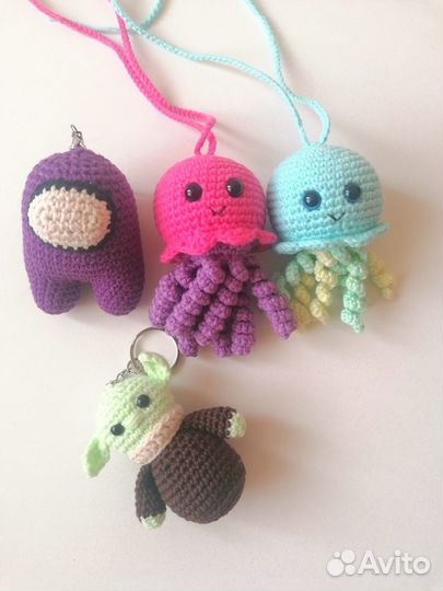Вязаные игрушки брелки