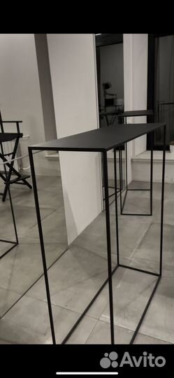 Консольный столик в прихожую