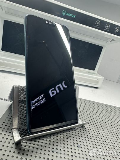 HONOR 10, 4/64 ГБ