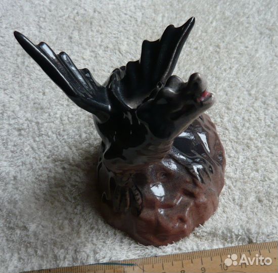 Разные фарфоровые статуэтки