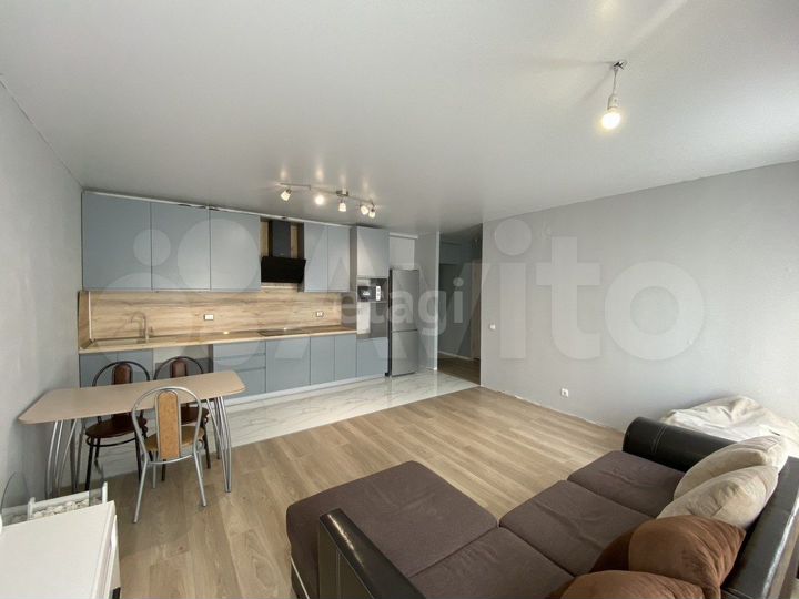 3-к. квартира, 73,7 м², 8/15 эт.