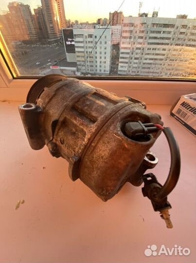 Компрессор кондиционера Land rover discovery 4