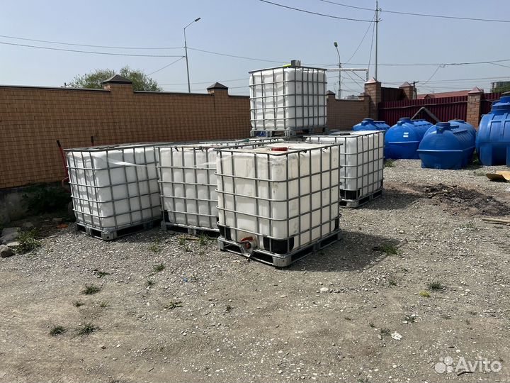 Емкость для воды пластиковая