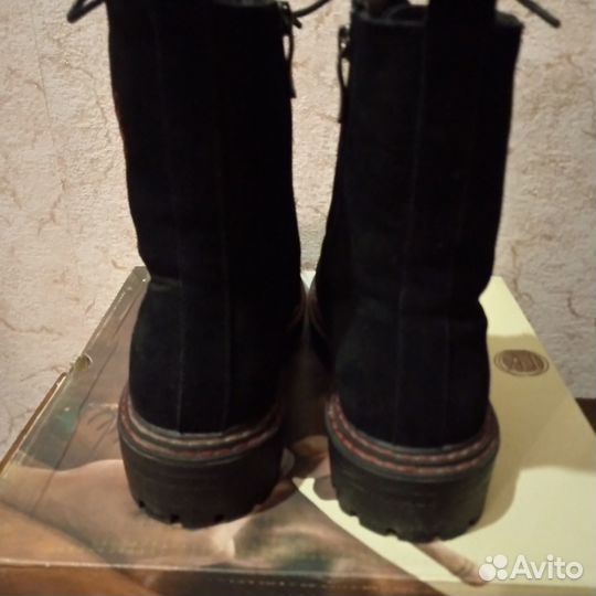 Ботинки женские зимние 38 размера