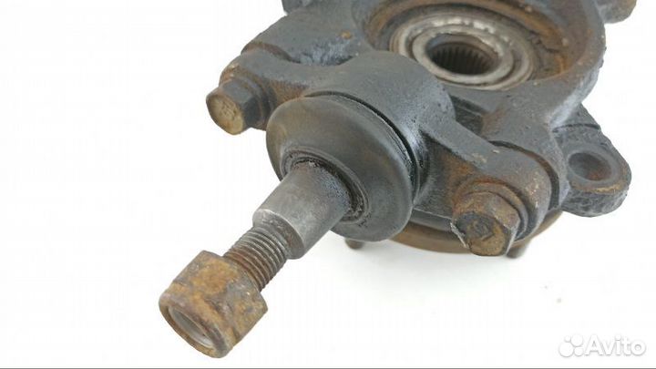 Ступица передняя левая Hyundai Sonata G6BA 2004