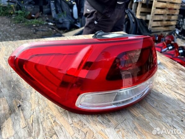 Левый фонарь в крыло Киа Соренто Прайм дорест