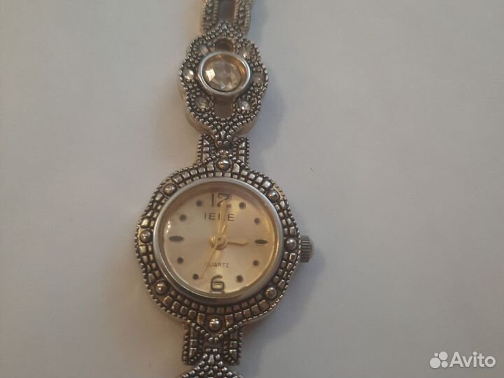 Часы женские ieke