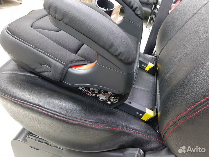 Бустер PEG-perego viaggio 2-3 shuttle isofix