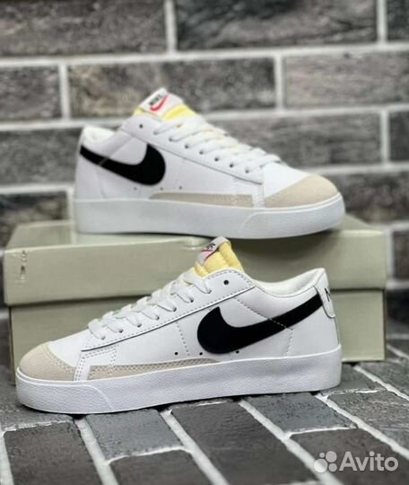 Кроссовки Nike
