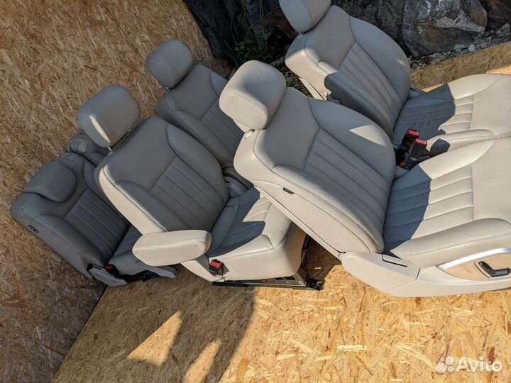 Салон mercedes w251