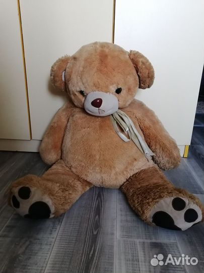 Плюшевый медведь большой