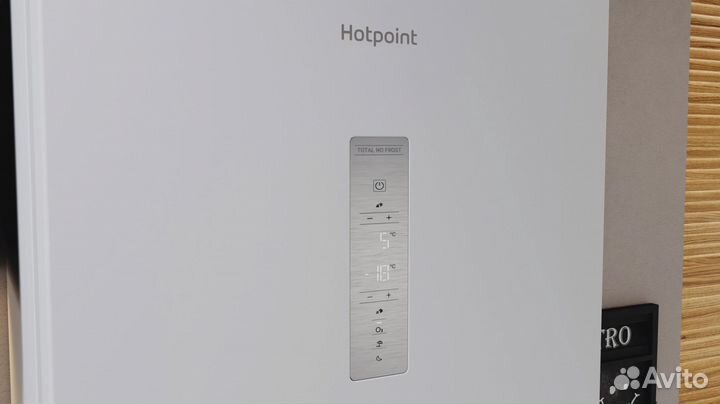 Холодильник Hotpoint HT 7201I W O3 2-хкамерн. белый