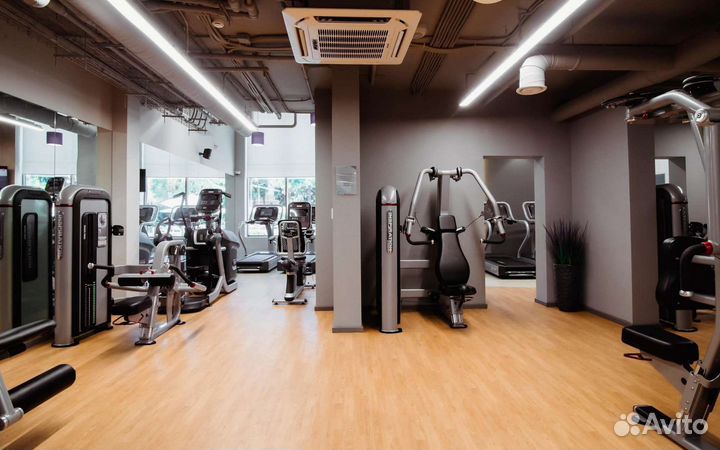 Безлимитный Абонемент в фитнес клуб с бассейном