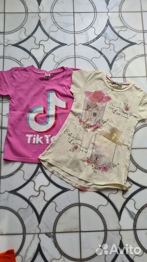 Продаю футболки для девочки