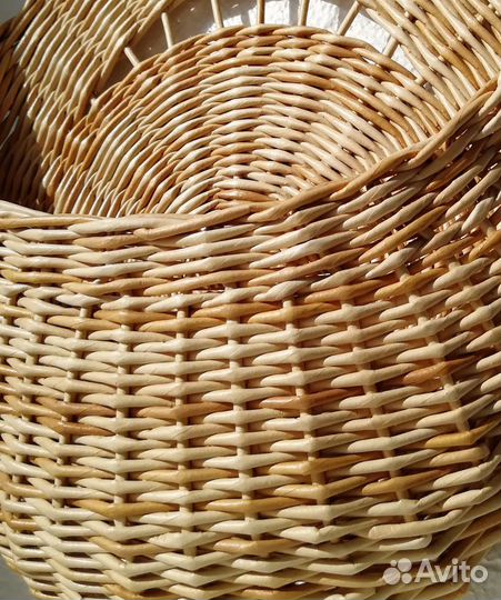 Плетёная корзина ручной работы