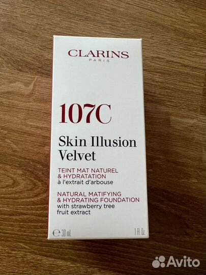 Крем тональный Clarins