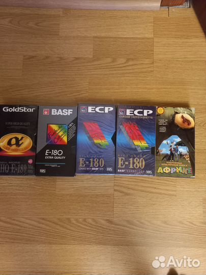 Видеокассеты с записями кинофильмов