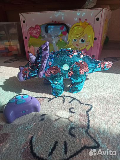 Интерактивный динозавр