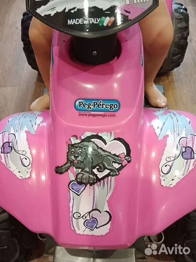 Квадроцикл peg perego